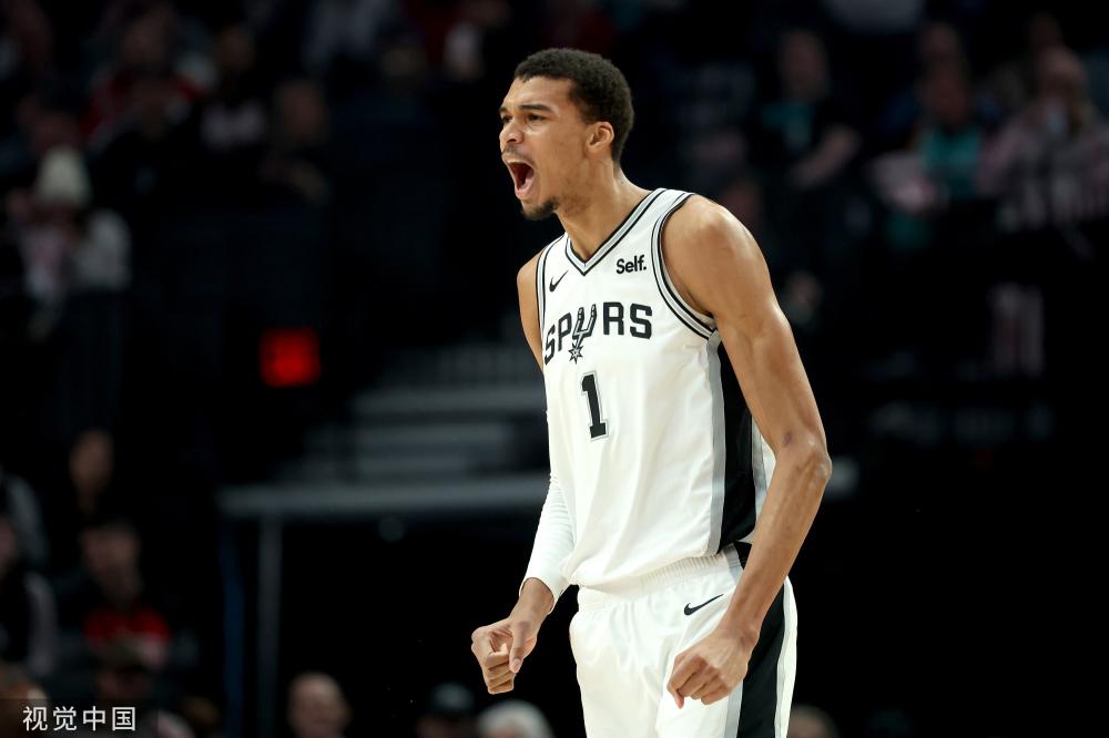 献一场场精 献一场场精