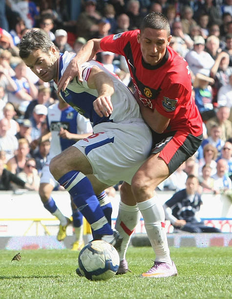 通过充满政 通过充满政